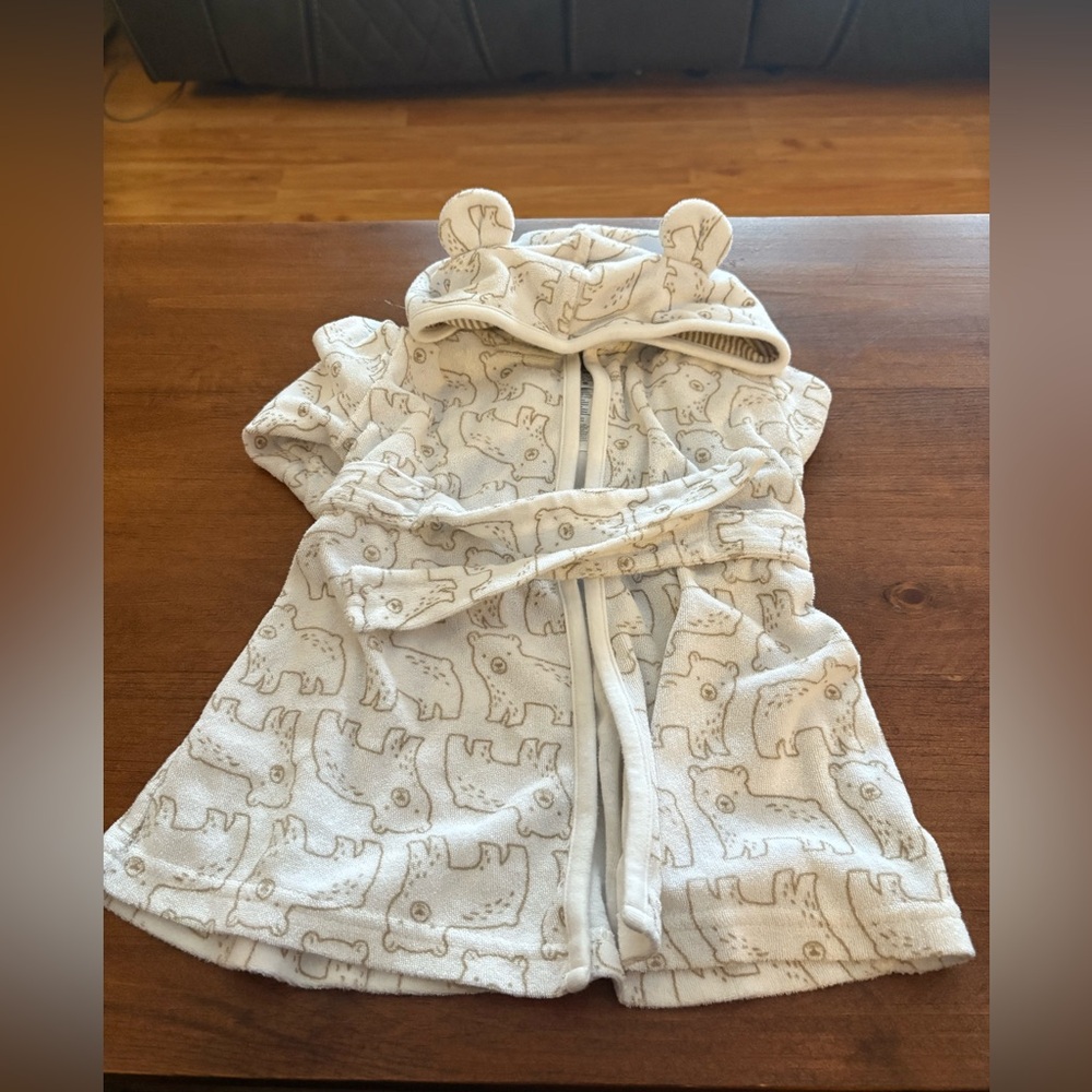 🩷 6 for $20 🩷 Carter's White Bear Pattern Kids Robe
